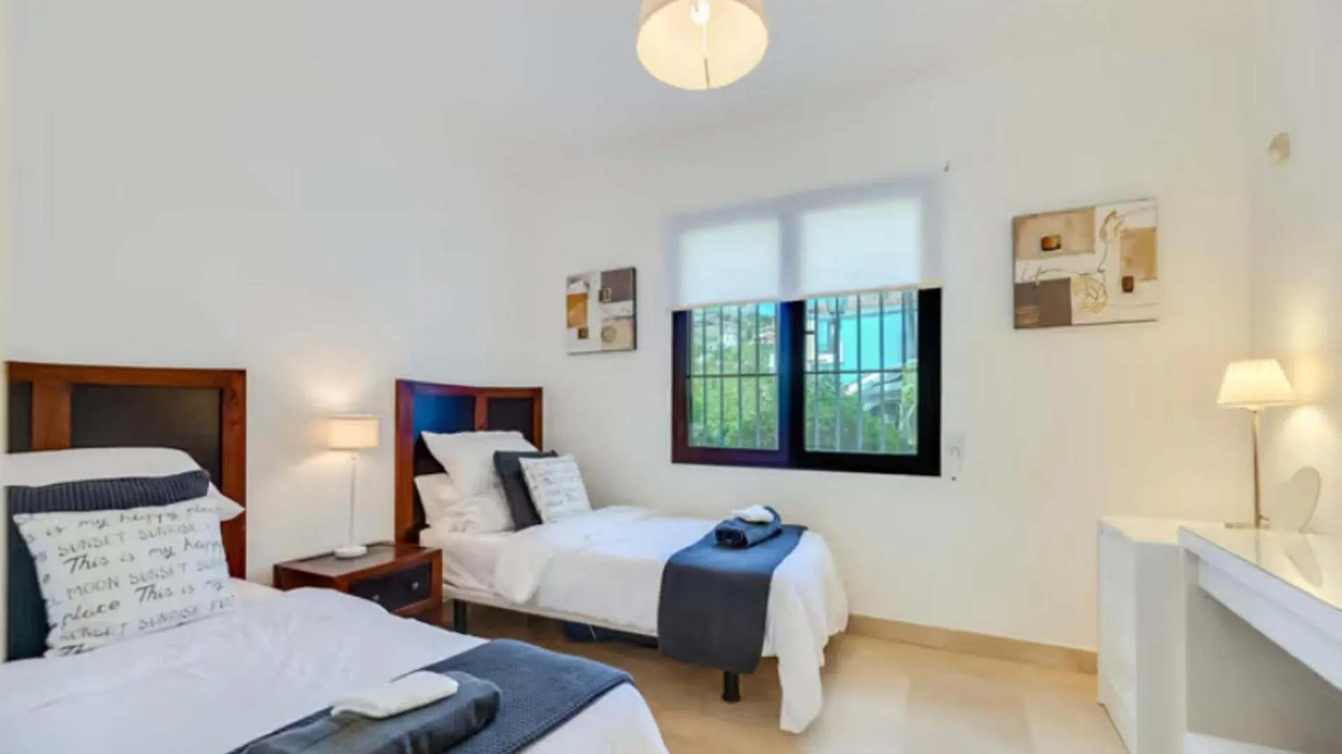 Apartment 2 Bedrooms - Sleeps 4 - Garden And Pool With View Benahavis Spain