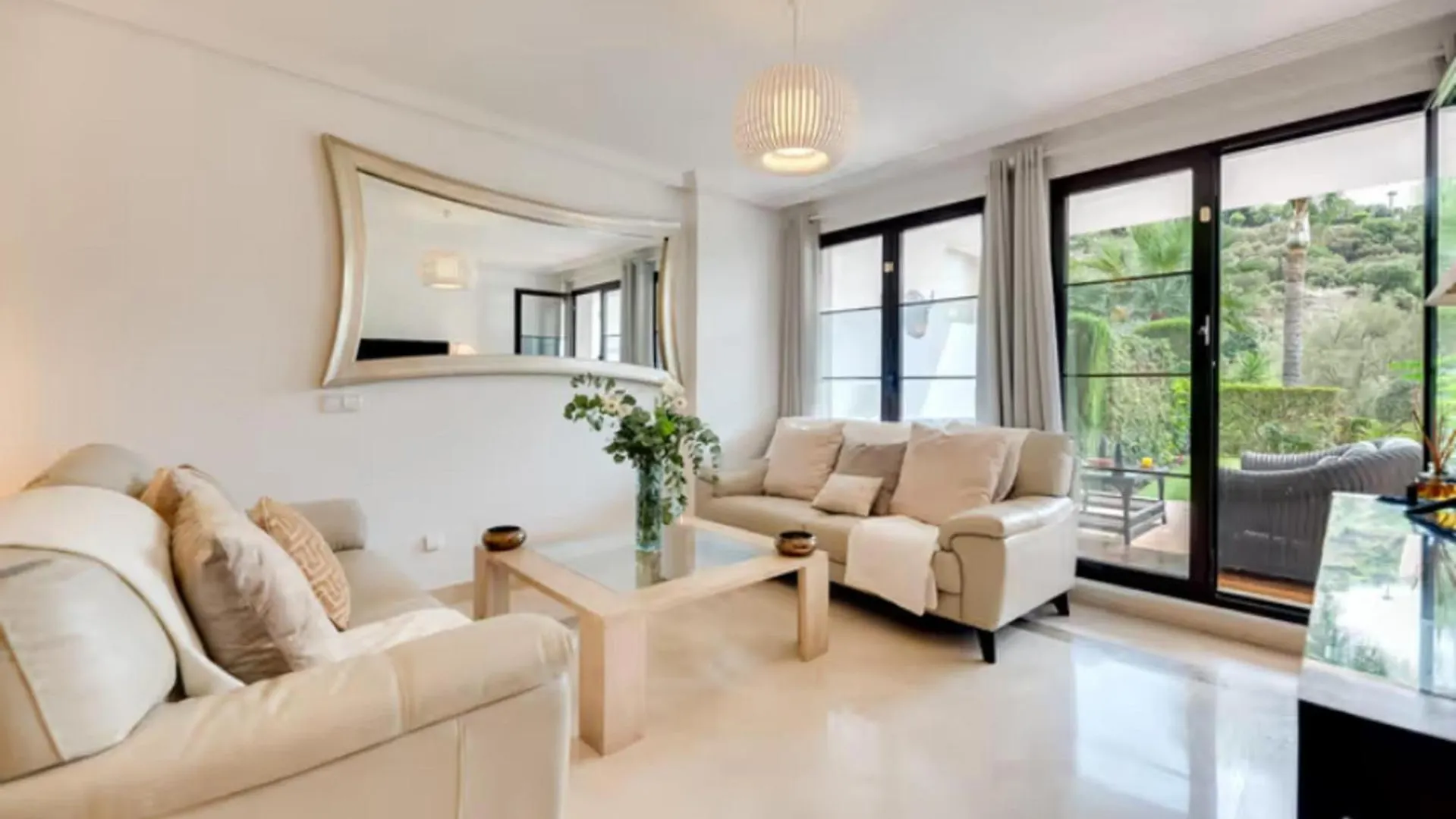 2 Bedrooms - Sleeps 4 - Garden And Pool With View Benahavís 0*,